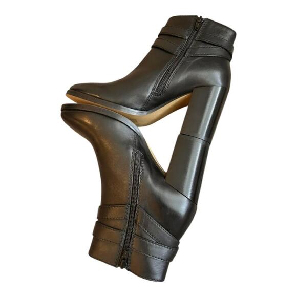 Ted Baker Women's‎ Black Leather Gold Trim Anisea Ankle Boots Size 40 US New - Picture 4 of 16